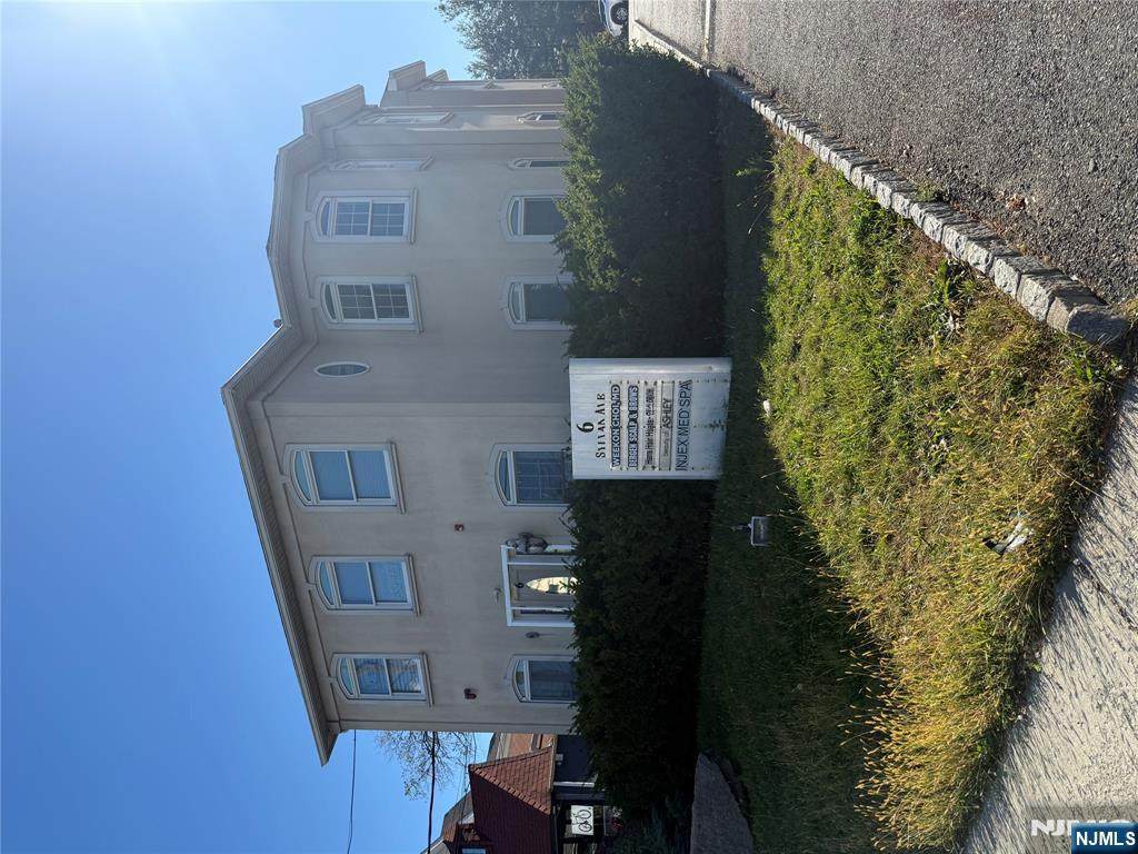 6 Sylvan Avenue - Photo 1