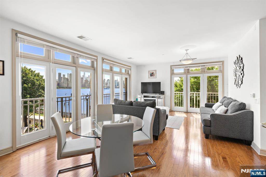 7400 River Road - Photo 1