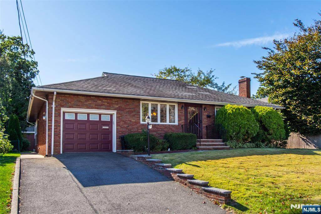 15 Saint Michaels Place - Photo 1