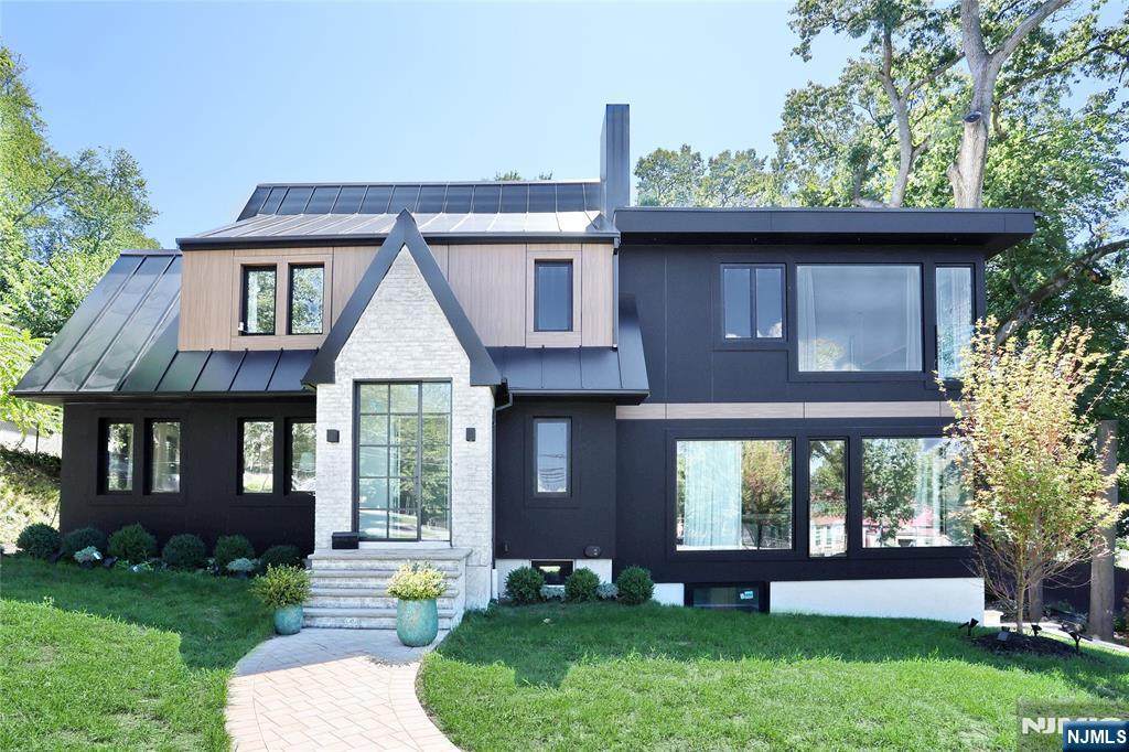 226 Haworth Avenue - Photo 1