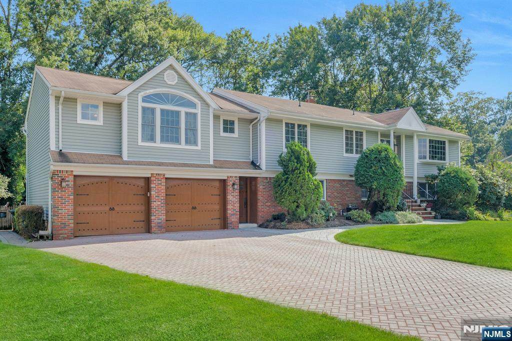 18 Bayberry Drive - Photo 1