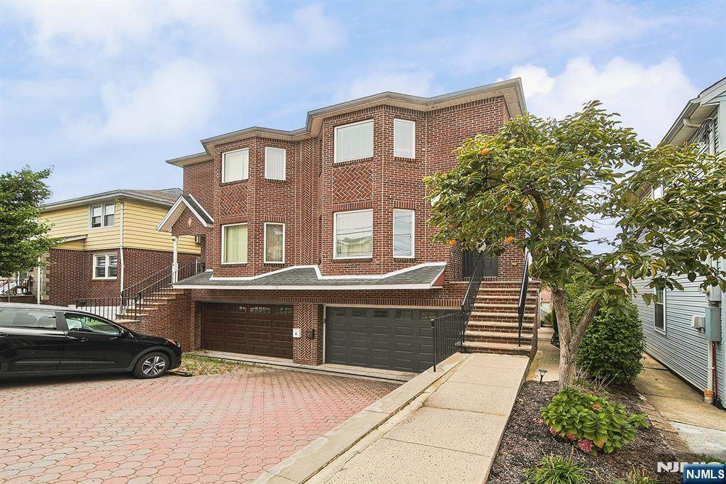 110 Edsall Avenue - Photo 1