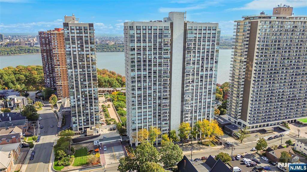 1600 Parker Avenue - Photo 1