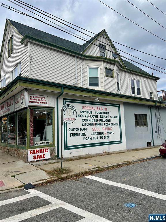 285 Lakeview Avenue - Photo 1