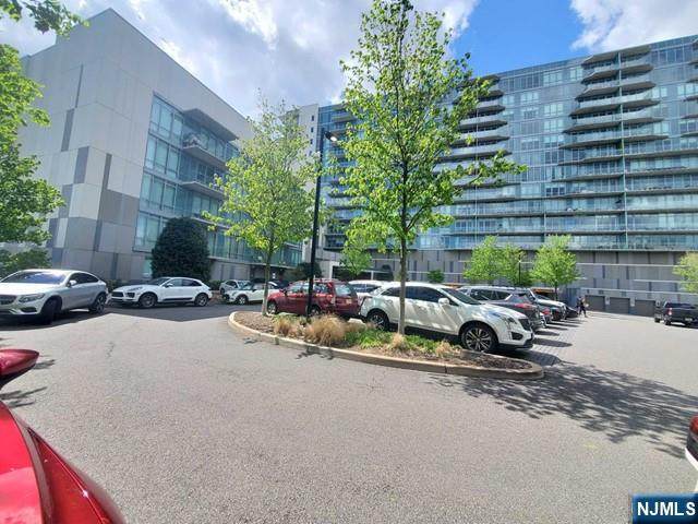 320 Adolphus Avenue - Photo 1