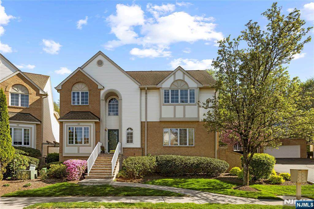 1078 Smith Manor Boulevard - Photo 1