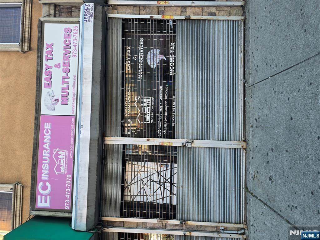 173-175 Passaic Street - Photo 1