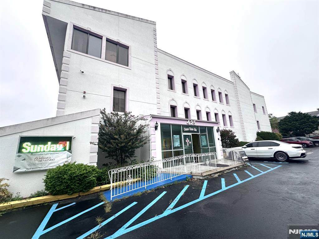 425 Jefferson Street - Photo 1