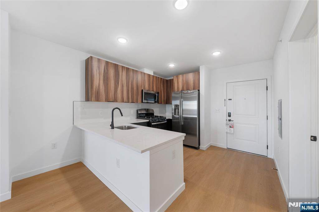 768 Bergen - Photo 1