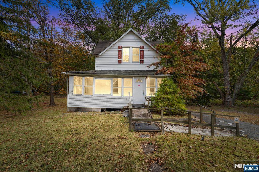 256 Pascack Road - Photo 1