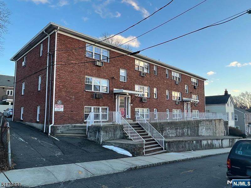 26 Clinton Street - Photo 1