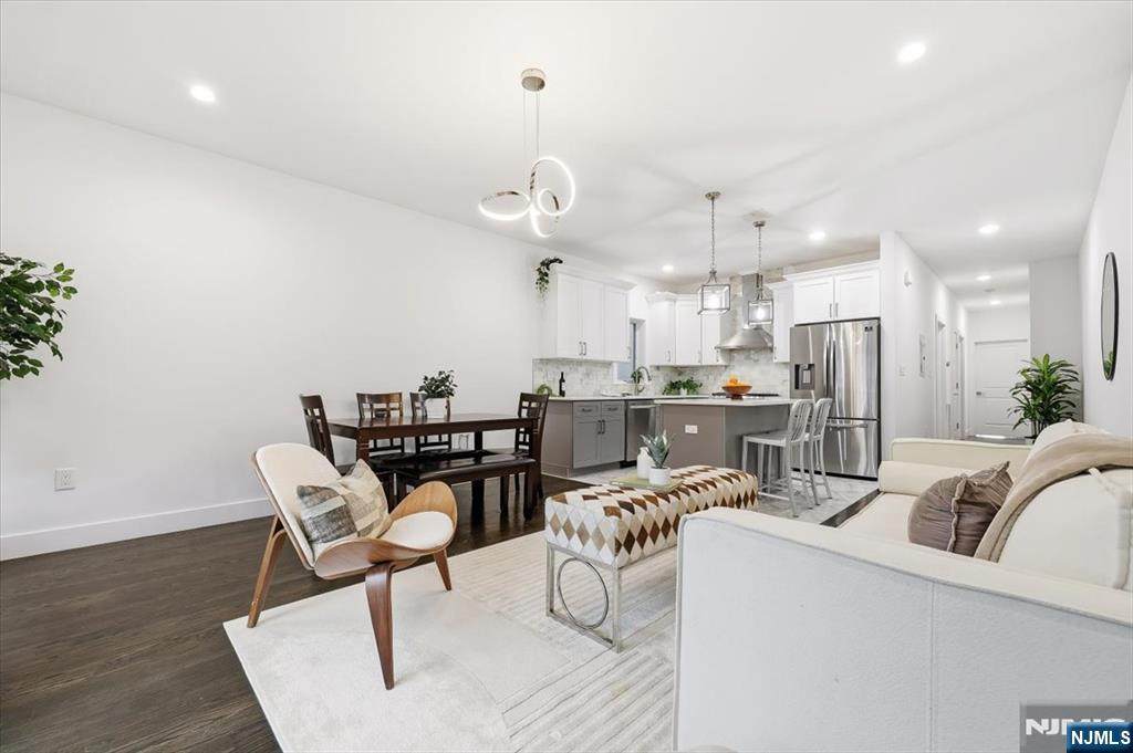 519 Liberty Avenue - Photo 1