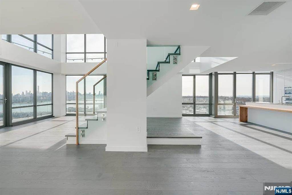 320 Adolphus Avenue - Photo 1