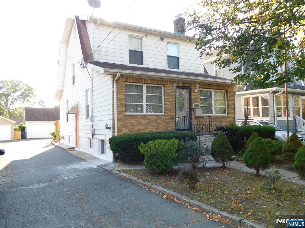 78 Newark - Photo 1