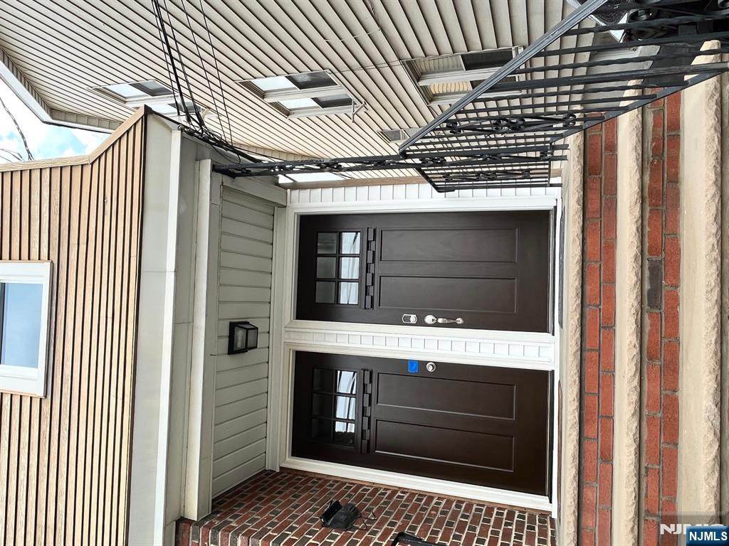 120 Highland - Photo 1