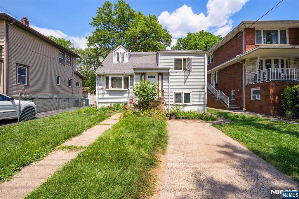 735 Clark Avenue - Photo 1