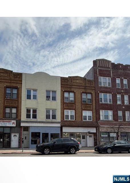 872 Broadway - Photo 1