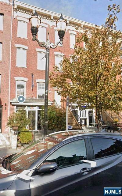 673 Bergen Avenue - Photo 1