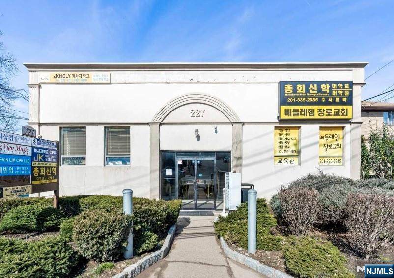 227 Grand Avenue - Photo 1