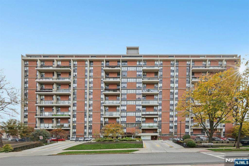 4 Horizon Road - Photo 1