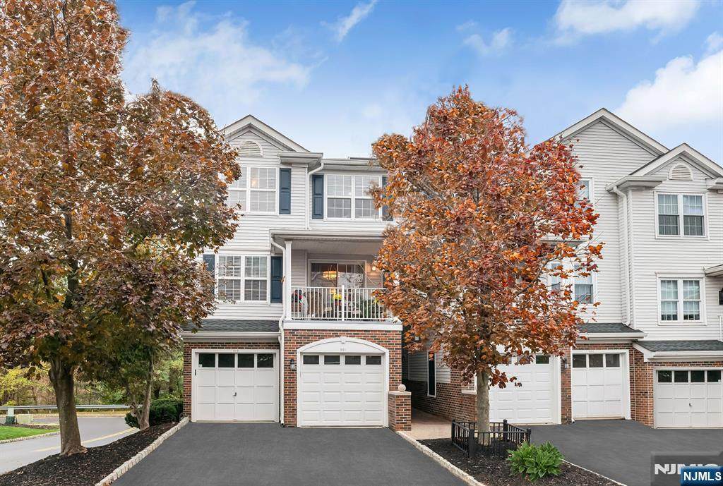 901 Hawley Court - Photo 1