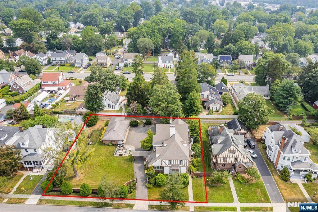 290 Clinton Place - Photo 1