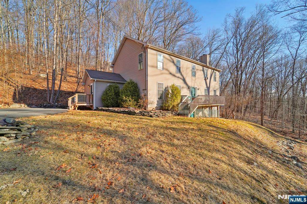 1007 Hillside Avenue - Photo 1