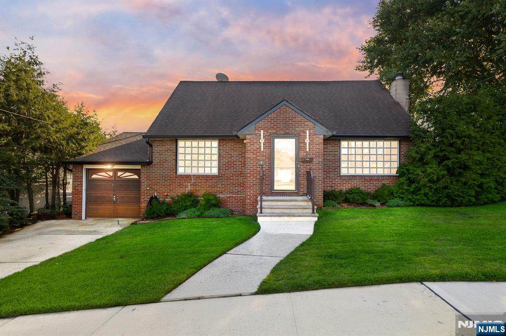 4 Gail Place - Photo 1