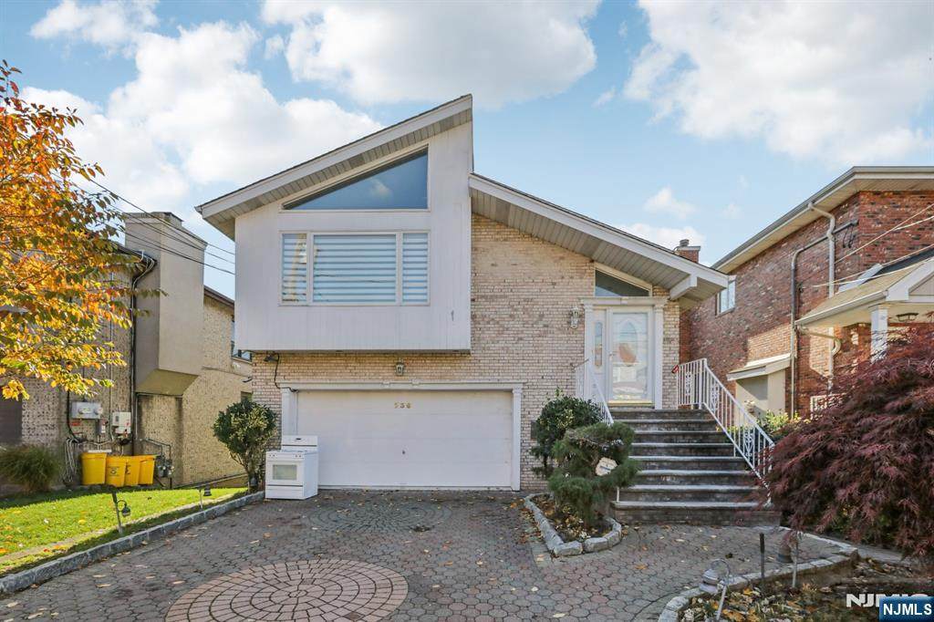 336 Columbia - Photo 1