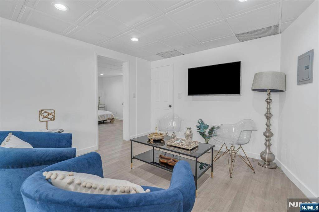 133 73rd Street - Photo 1