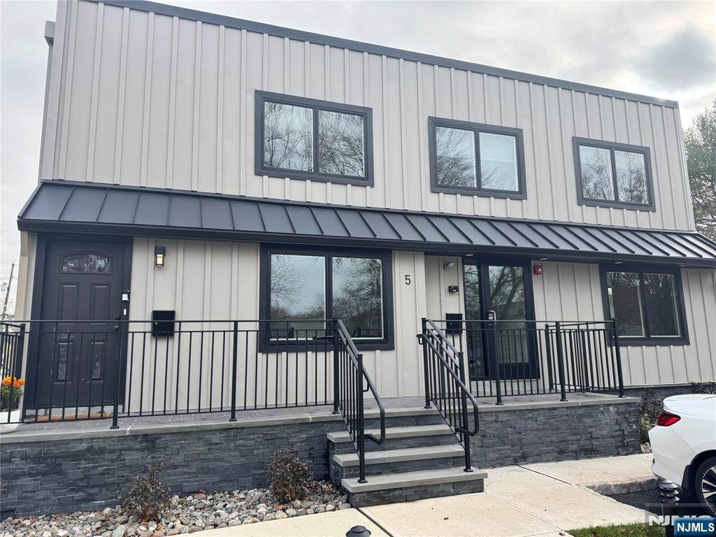 5 Muller Place - Photo 1