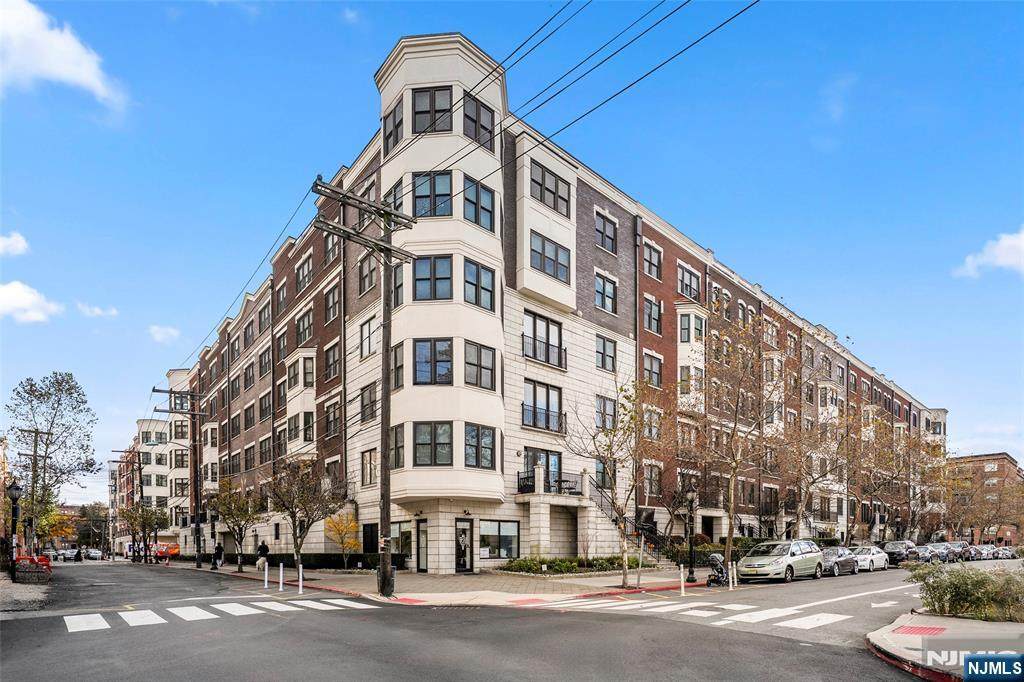 1200 Grand Street - Photo 1