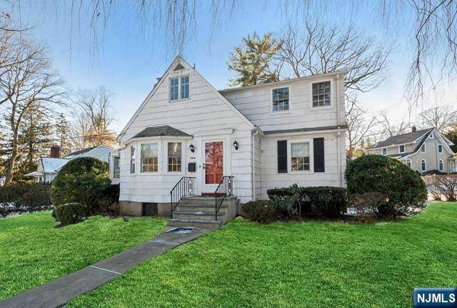 524 Monroe - Photo 1