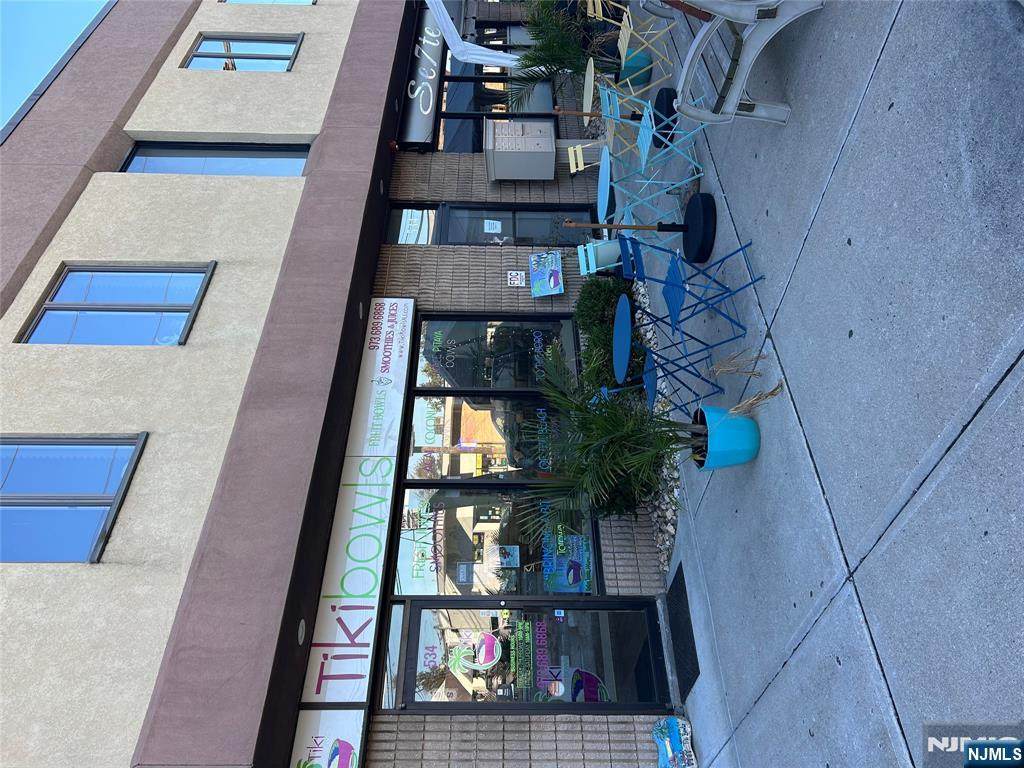 534 Union Boulevard - Photo 1