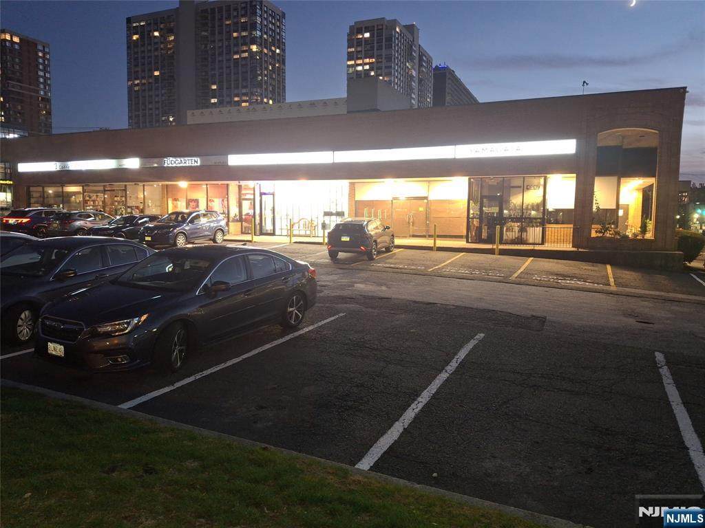 1636 Palisade - Photo 1