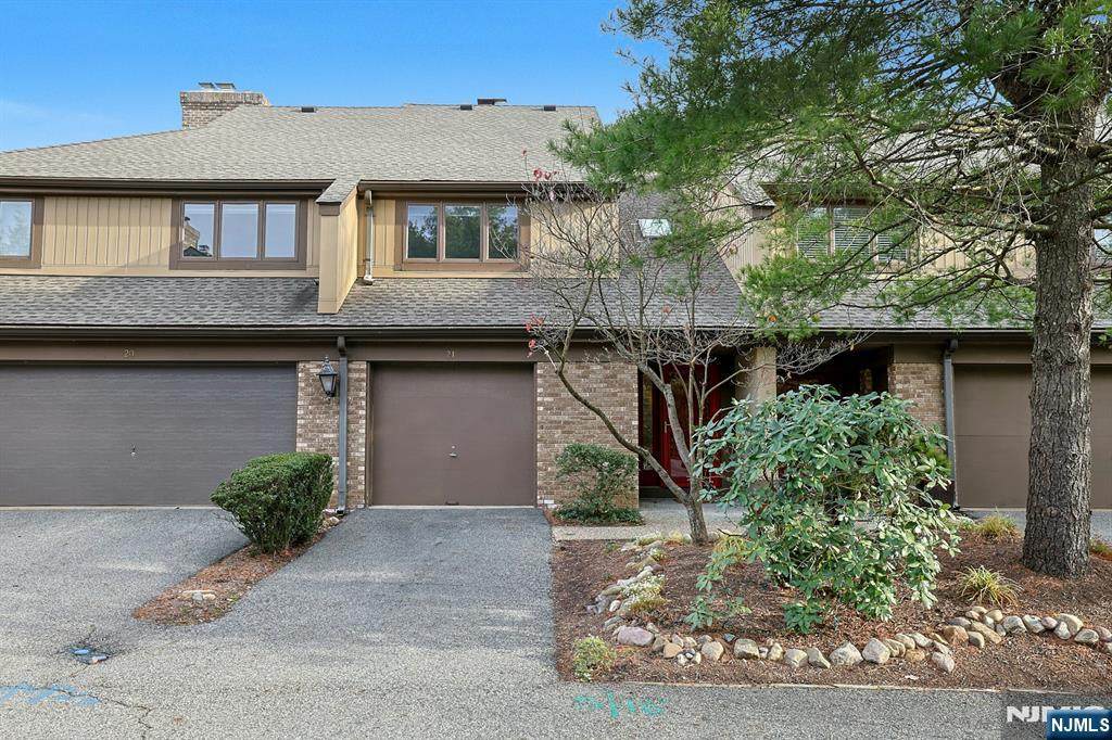 21 Whitman Lane - Photo 1