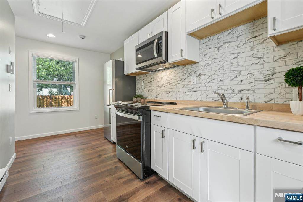 57 Riverlawn Drive - Photo 1