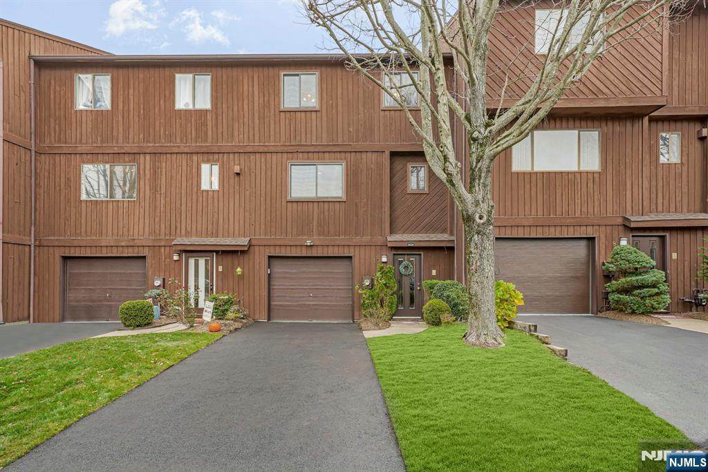 10 Penney Court - Photo 1