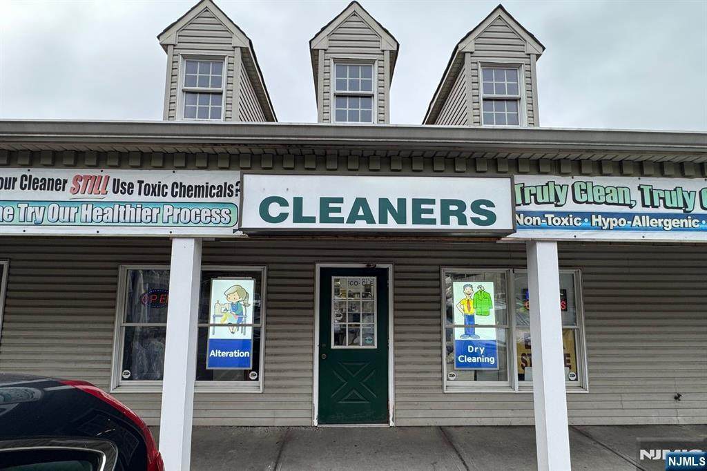 1982 Washington Valley Road - Photo 1