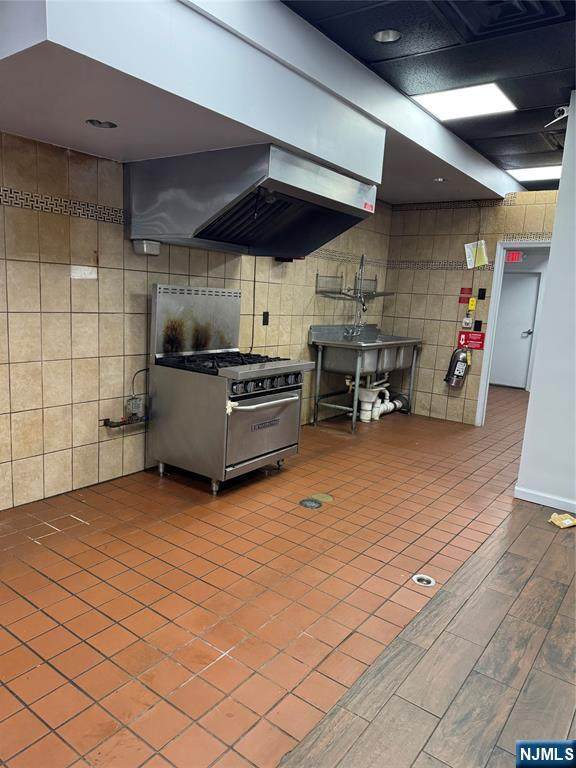 1422 Bergen - Photo 1