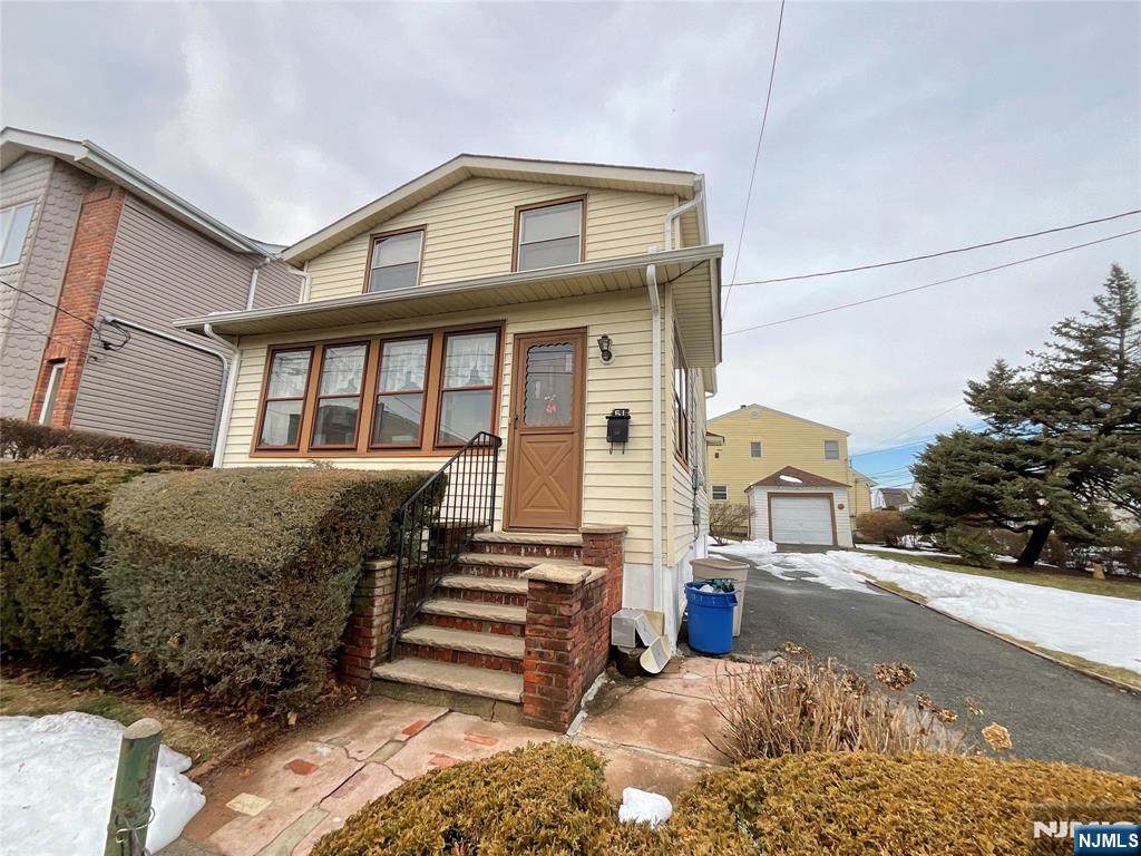 51 Gold Street - Photo 1