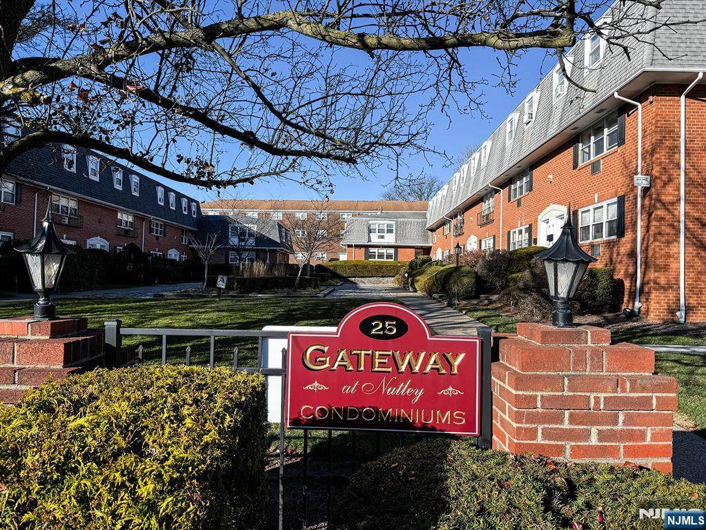 25 River Road - Photo 1