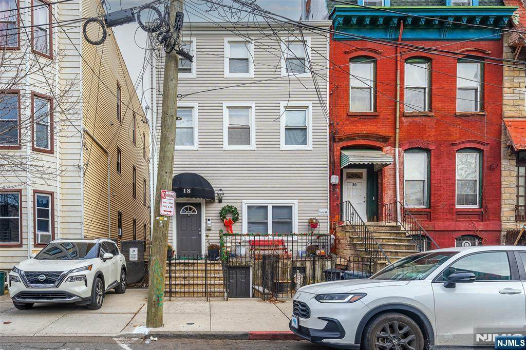 18 Brinkerhoff Street - Photo 1