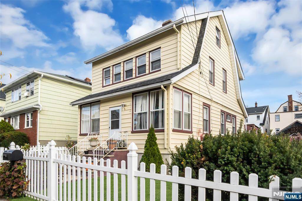 110 Whittlesey Avenue - Photo 1