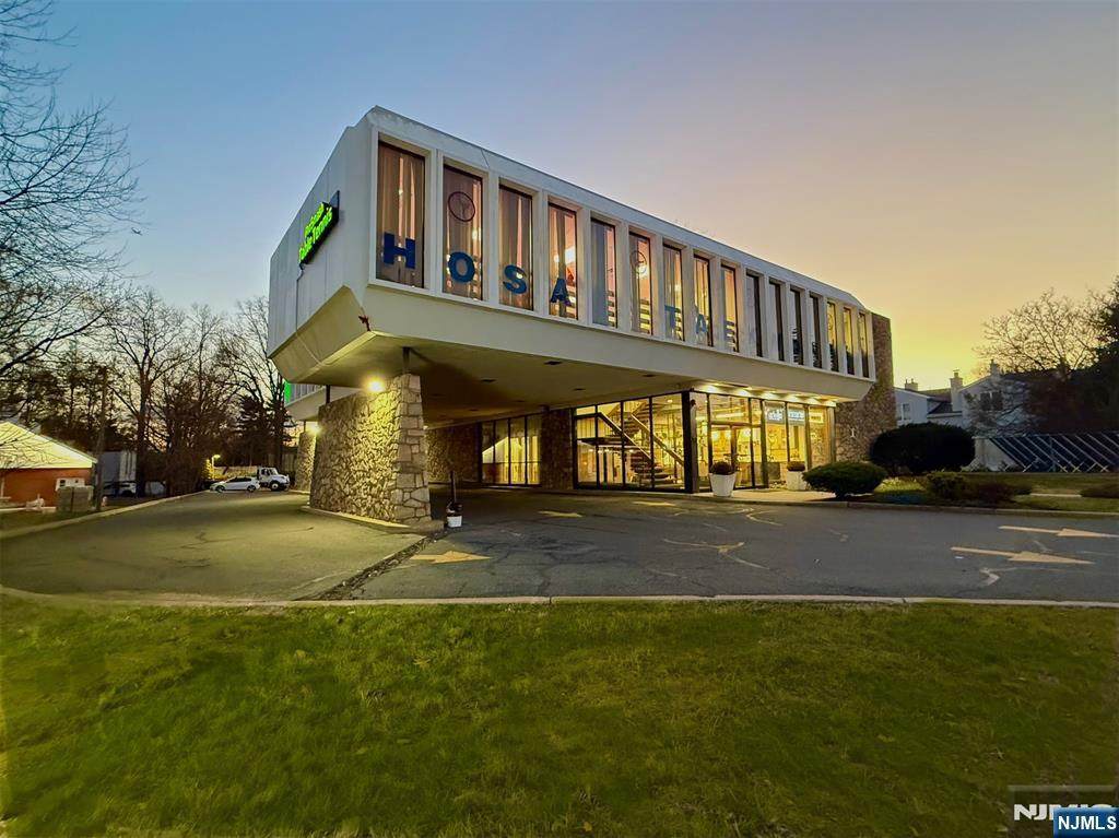 350 Madison Avenue - Photo 1