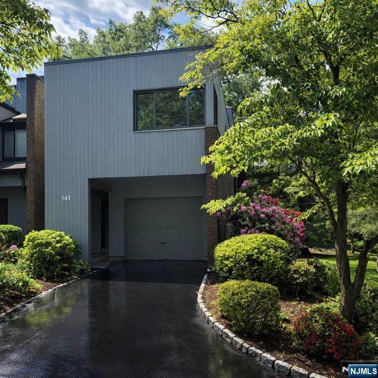 141 Pond Drive - Photo 1