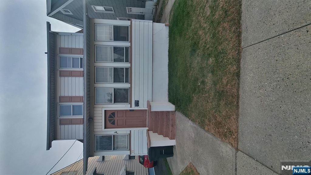 105 Trimble Avenue - Photo 1