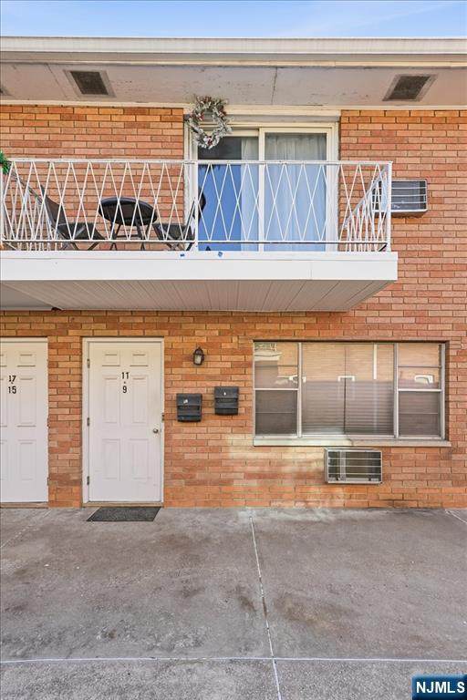 435 Teaneck Road - Photo 1