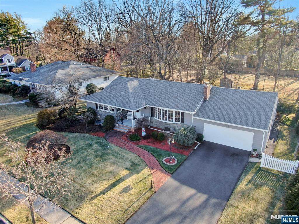 719 Neill Court - Photo 1