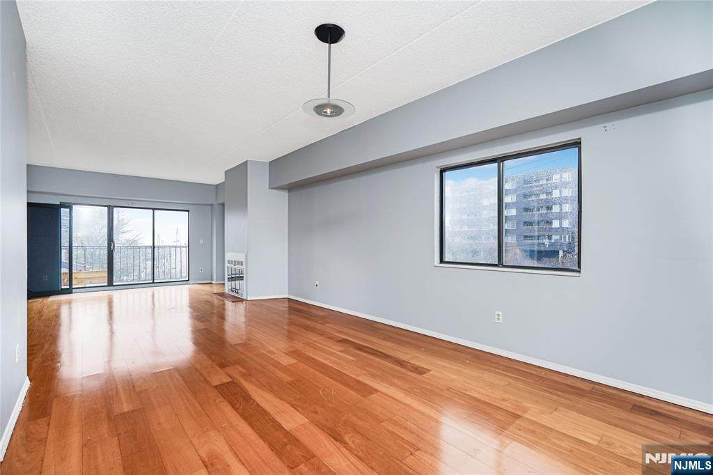 390 Gorge Road - Photo 1